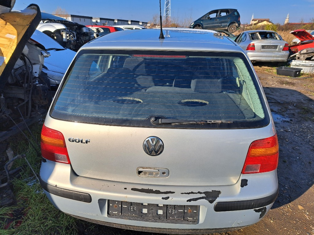 Haion spate golf 4, hatchback, 2000