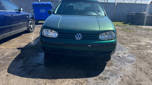 Haion Volkswagen Golf 4 2001 Hatchback 1