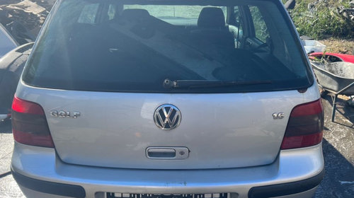 Haion Volkswagen Golf 4 Hatchback