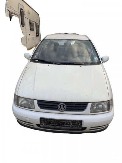 Haion Volkswagen VW Polo 3 6N [1994 - 2001] Hatchb
