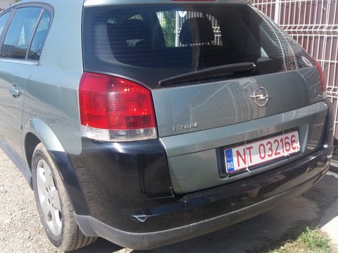 Haion cu luneta geam OPEL SIGNUM 2003-2006