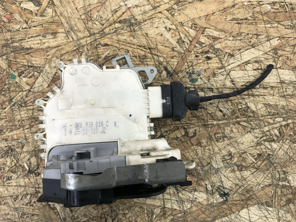 Iala broasca usa dreapta spate AUDI Q5 2.0 TDI QUA