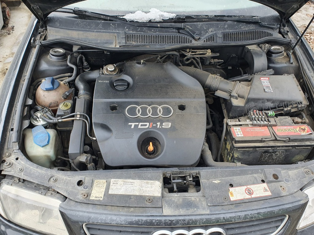 Incuietoare capota Audi A3 8L 2000 hatch