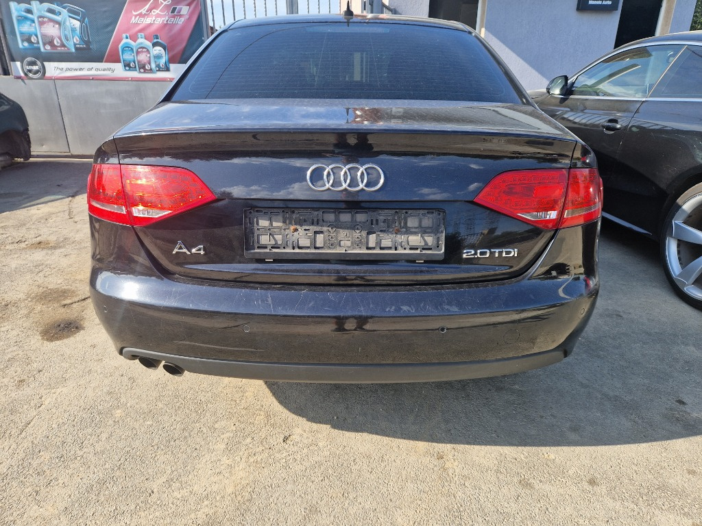 Incuietoare capota Audi A4 B8 2010 Limuz