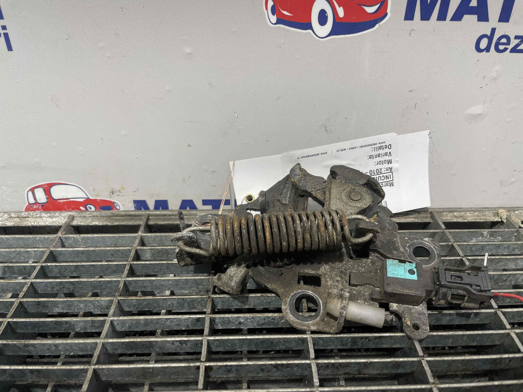 INCUIETOARE CAPOTA FATA TOYOTA Rav 4 Rav 4 - - (2010 2012)