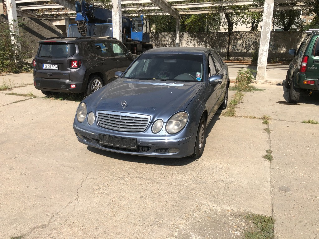 Incuietoare capota Mercedes E-Class W211