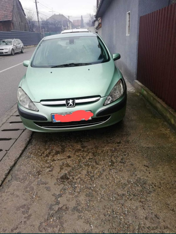 Incuietoare capota Peugeot 307 2003 4 uși Diesel