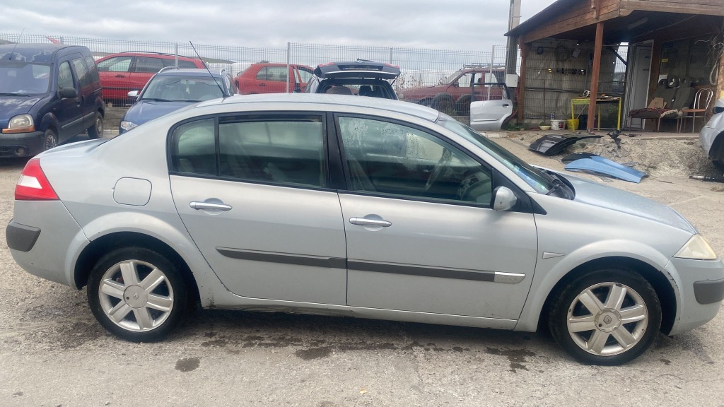 Incuietoare capota Renault Megane 2 2004