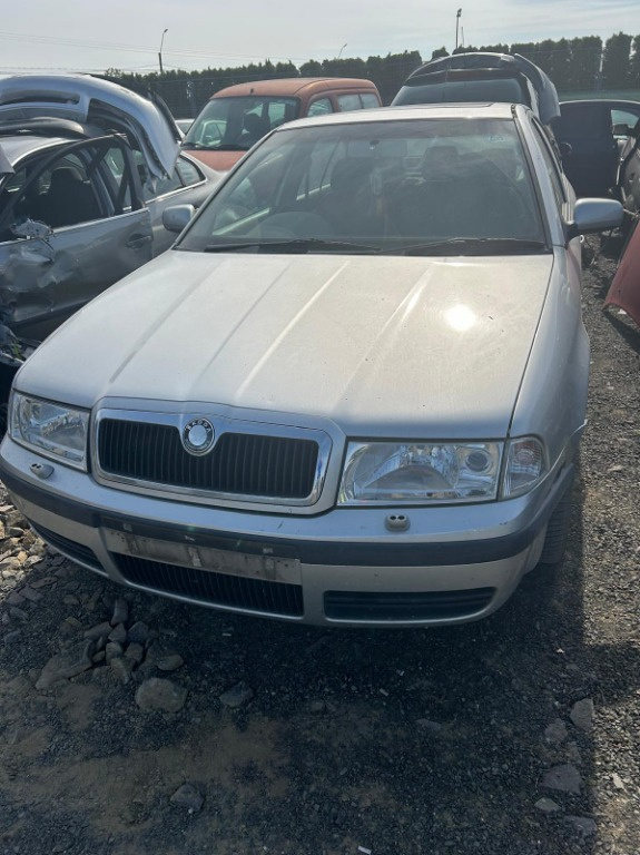 Incuietoare capota Skoda Octavia 2003 HATCHBACK 1.9 TDI