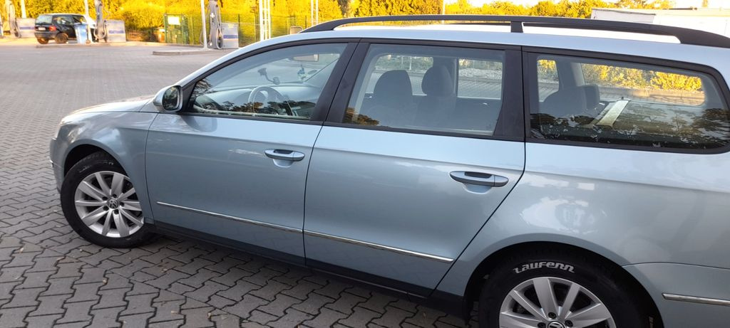 Incuietoare capota Volkswagen Passat B6 