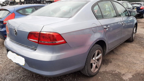 Incuietoare capota Volkswagen Passat B7 