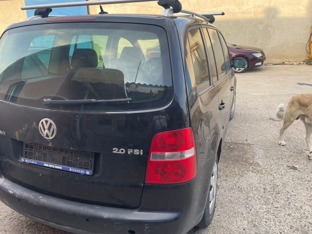 Incuietoare capota Volkswagen Touran 200