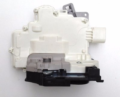 Incuietoare usa dreapta spate Audi Q3 2011-2014