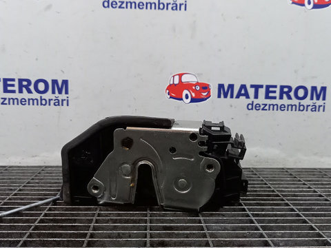 INCUIETOARE USA FATA DREAPTA BMW SERIA 1 E 87 SERIA 1 E 87 - (2007 2011)