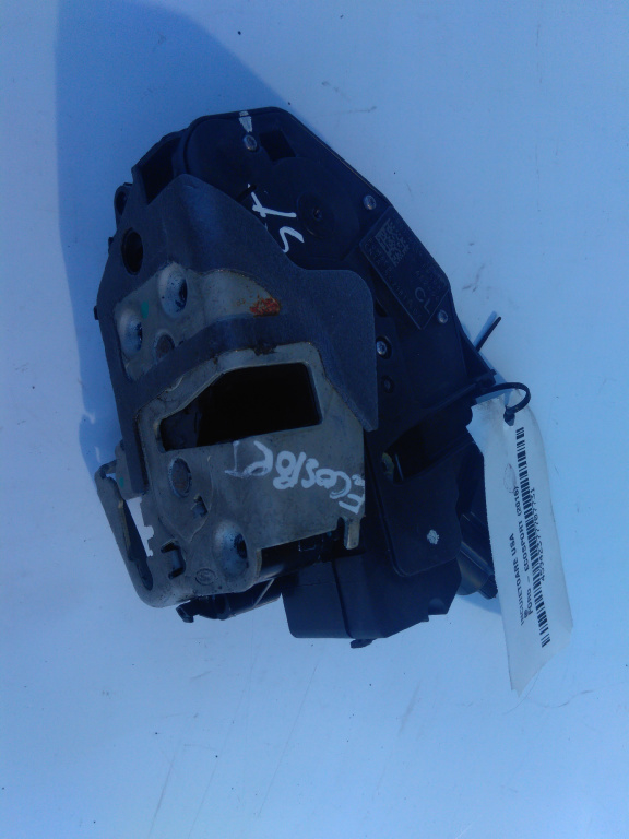 Incuietoare usa stanga spate Ford Ecosport an 2016 cod piesa 45942377707731