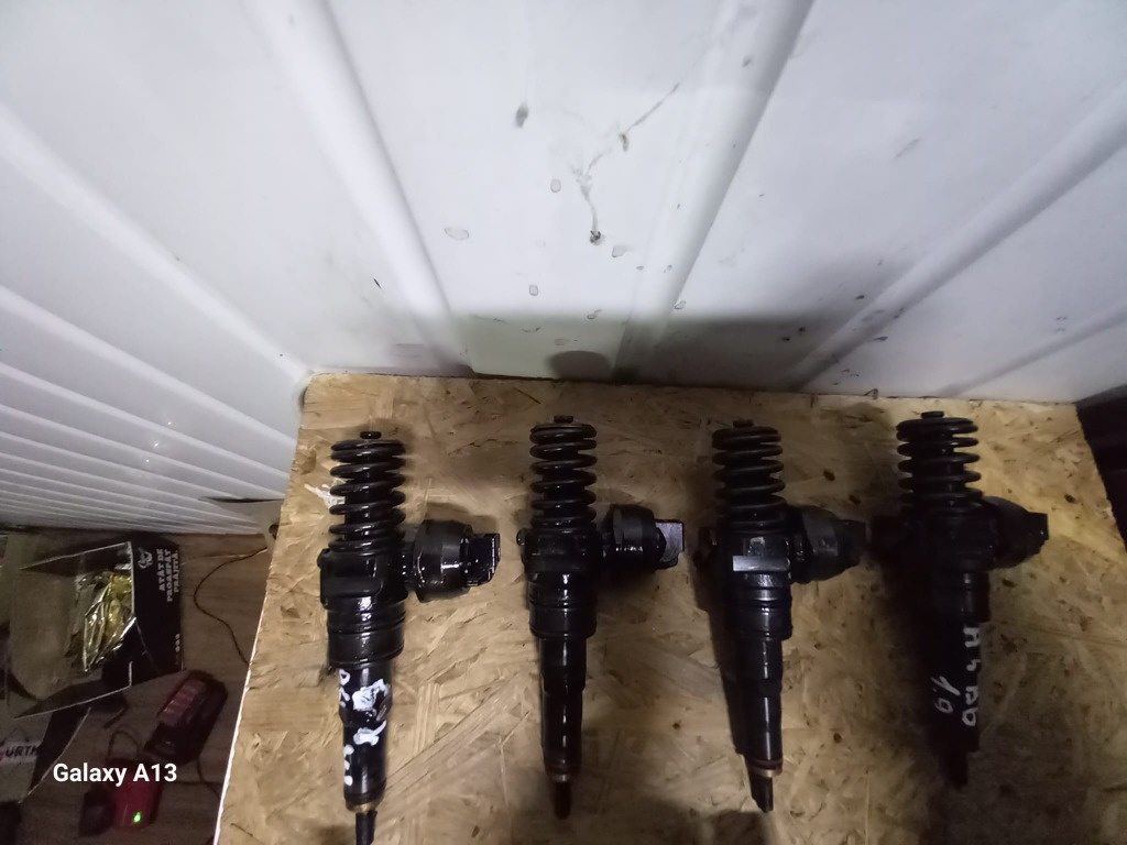 Injectoare audi a4 b6 1.9 diesel