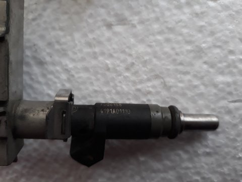 Injectoare BMW seria 1 E87 cod:7506158