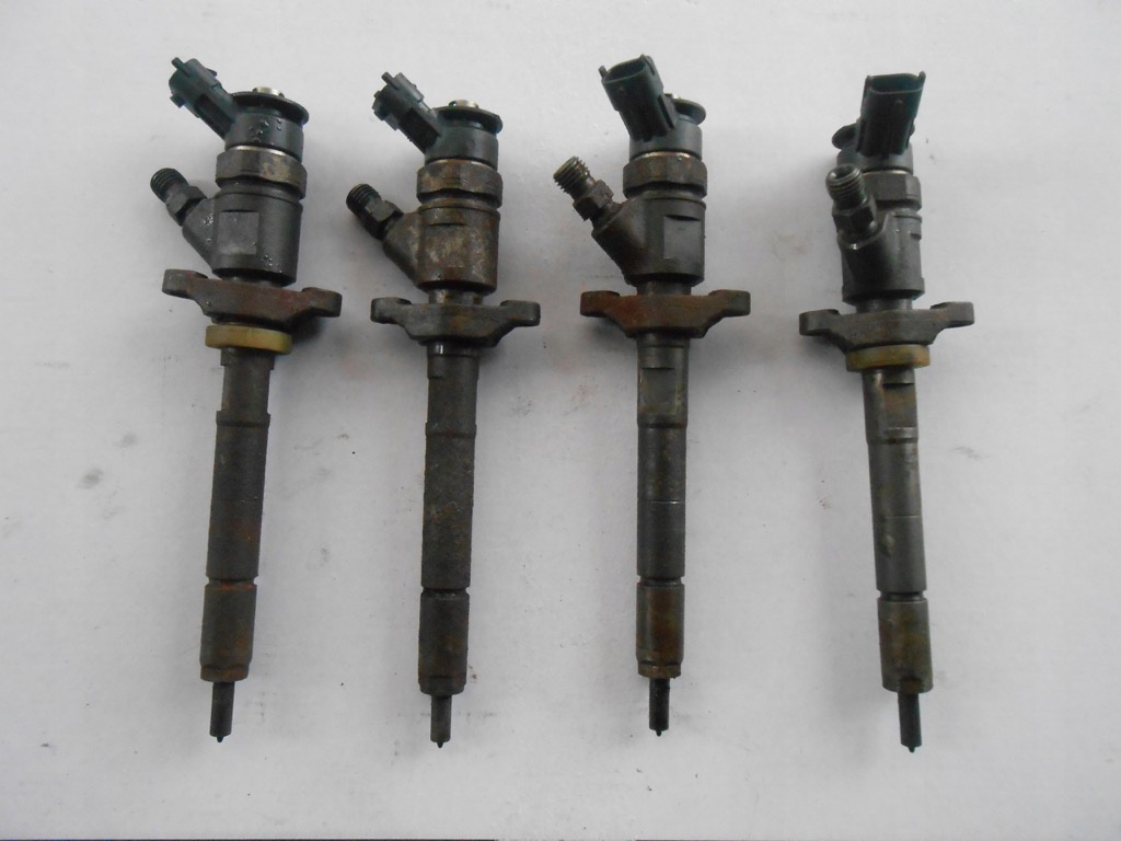 Injectoare cod OE 8200842205 1.5 dci euro 4 Renault Megane II 1.5 DCi