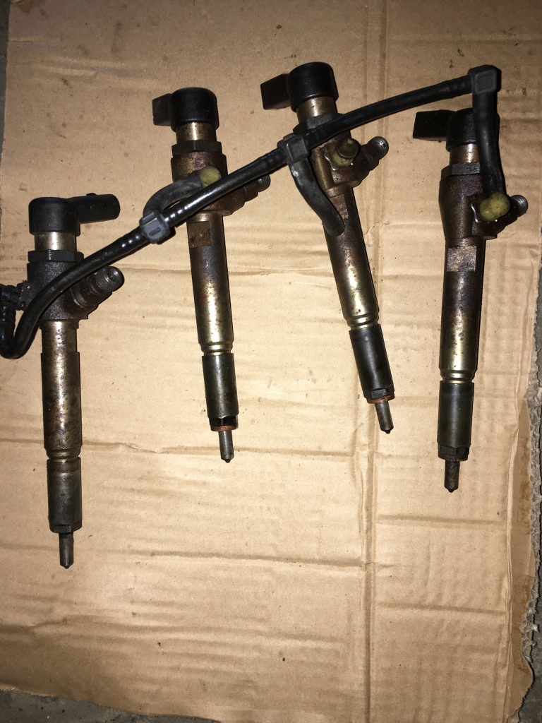 Injectoare Dacia Logan, Sandero H8200294788 8200380253