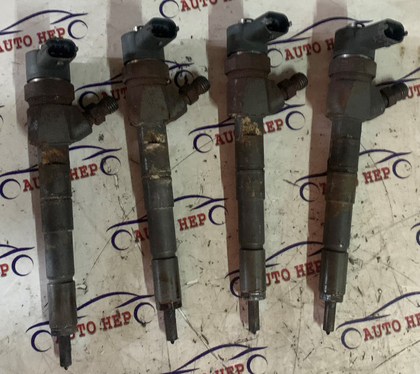 Injectoare Fiat Doblo Idea Bravo 0445110300