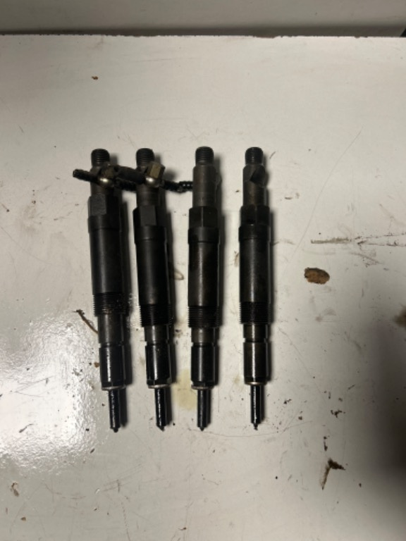 Injectoare ford mondeo mk3 2.0 tdci 0432133801