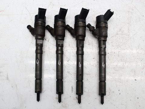 Injectoare Hyundai Trajet 2.0 CRDi 2001/04-2008/07 83 KW, 113 Cp Cod 0445110126 \ 33800-27900