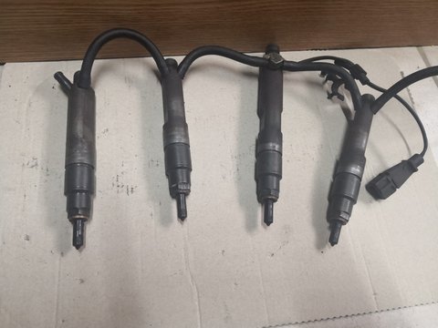 Injectoare injector 1.9 tdi VW,Audi,Ford,Skoda,Seat 190 bari 028130201T