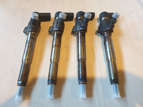 Injectoare injector Renault Dacia Nissan 1.5 dci ,euro 5 Siemens cod H8200294788 / 166009445R