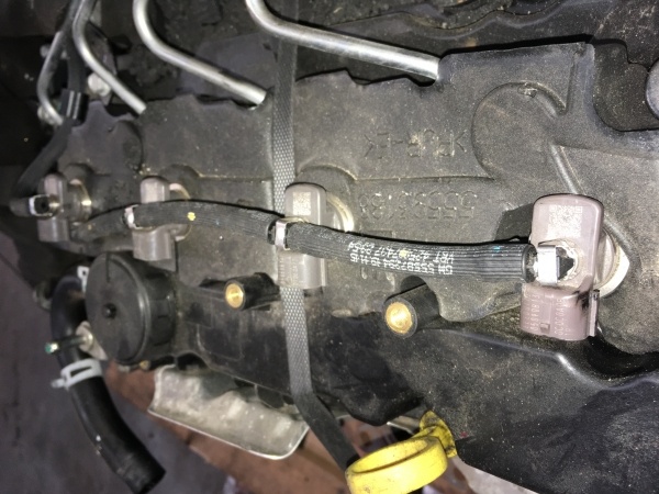 Injectoare Opel Astra K