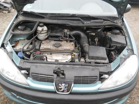 Injectoare Peugeot 206 1.4 benzina an 1999