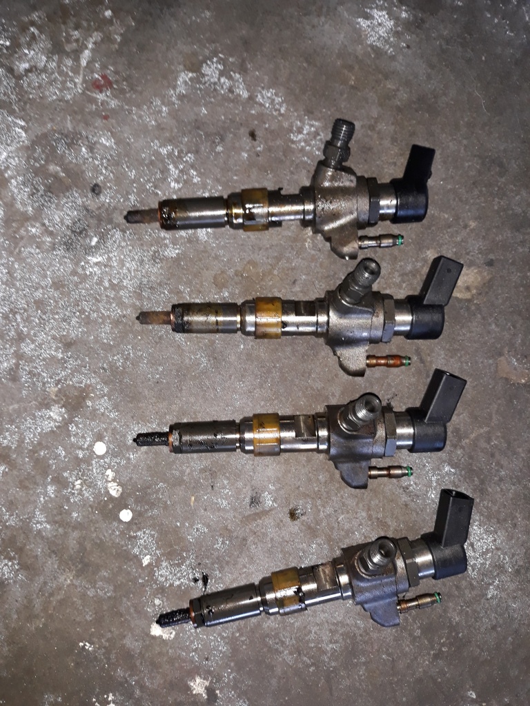 Injectoare Peugeot 508 1.6 Hdi 9HR An 2012 Cod 9802448680