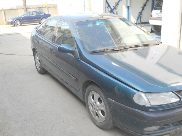 Injectoare Renault Laguna 2.0 benzina cod 9125118