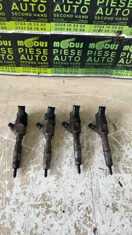Injectoare Renault Trafic II 1.9 dci 2001-2006 motor F9Q 762 F9Q 760 Vivaro Primastar Master 2
