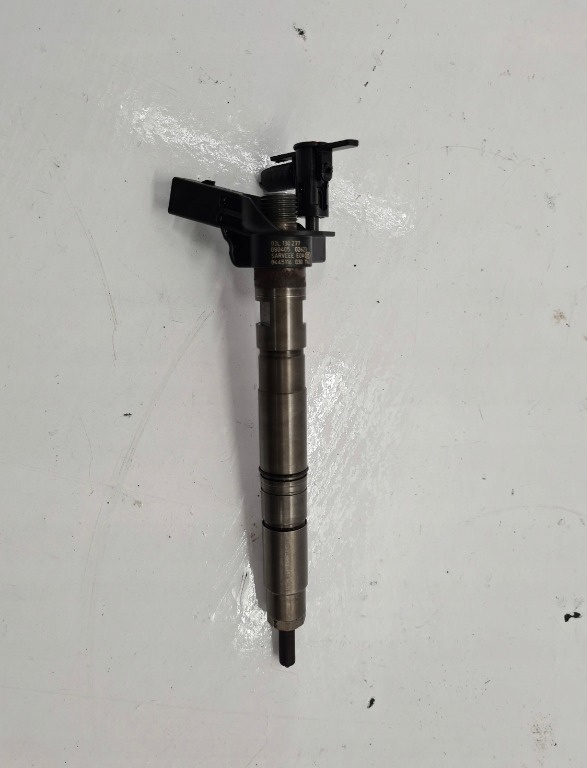 Injectoare Seat Toledo 2.0 tdi 2004-2015 euro 5 cod injector 0445116030 03L130277 CAGA CAG