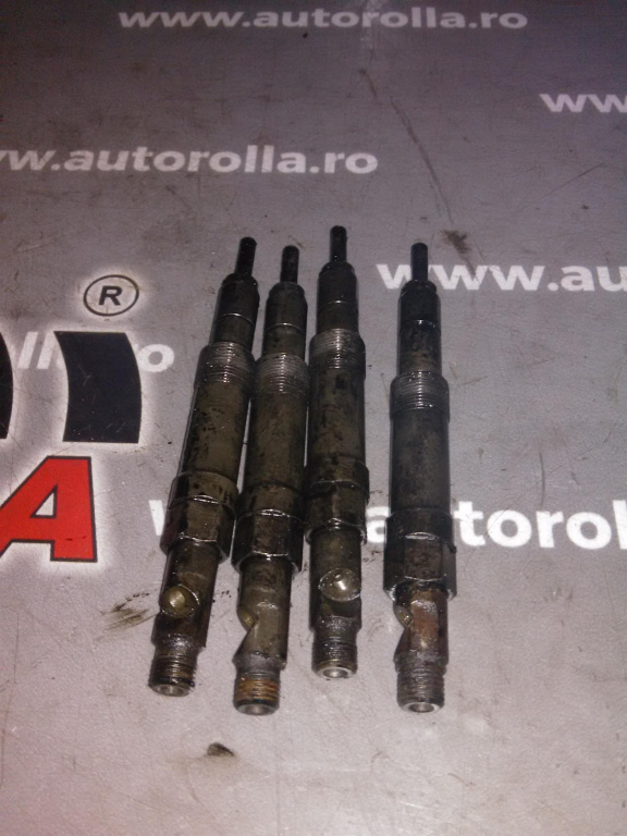 Injectoare set Ford Transit 2.4TDDI, an 2004.