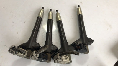 Injectoare Toyota Avensis / Auris / Rav 4 / Verso 