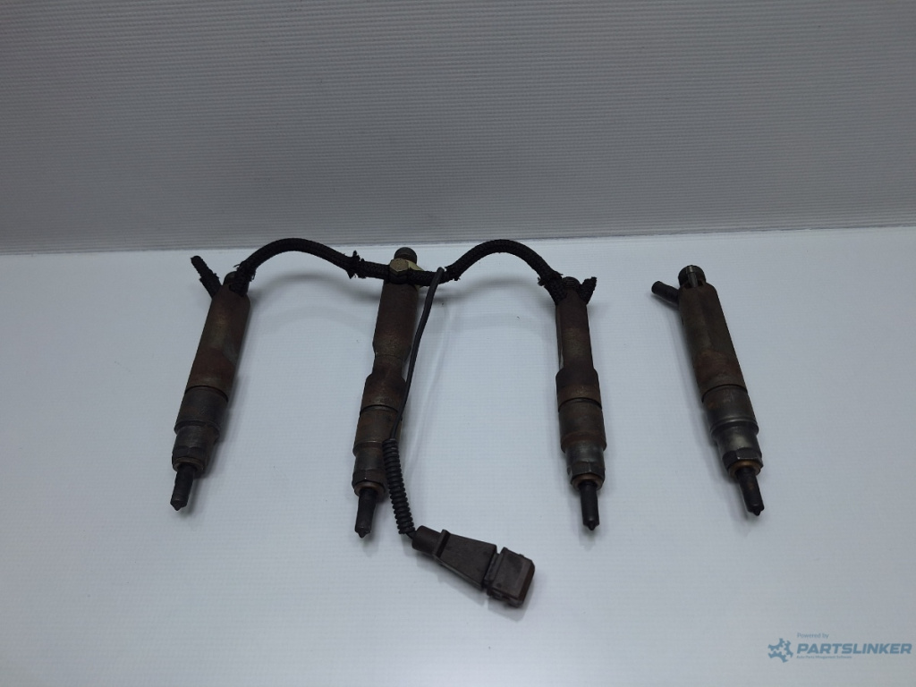 Injectoare VOLKSWAGEN GOLF IV (1J1) [ 1997 - 2007 ] TDI (AGR, ALH) 66KW|90HP OEM 028130202D , 028130202P