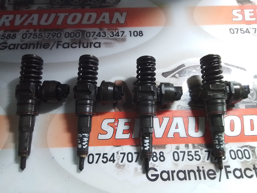 Injectoare Volkswagen Passat B6 3C (2005-2010) 2.0 Motorina 2006, CU-038130073BQ / 0414720312