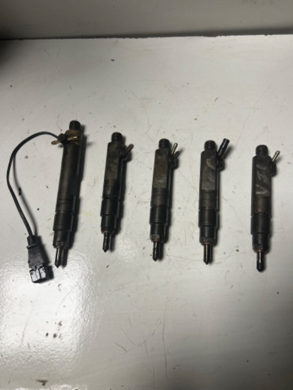 Injectoare volkswagen transporter 2.5 tdi volvo v70