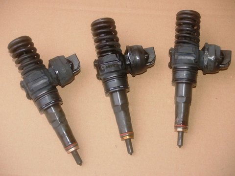 Injectoare VW Lupo (6X1, 6E1) 1.4 TDI [1999/01-2005/07] 55 KW, 75 CP Cod 045130073T \ 045 130 073 T