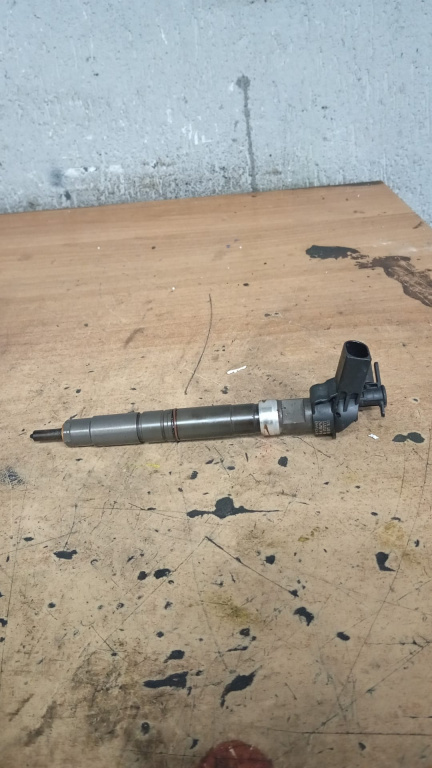 Injector 03l139277c VAG 2.0 Tdi CAA Vw t5