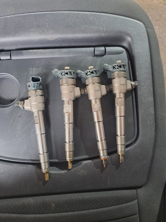 Injector 0445110800 Dacia Logan 1.5 Blue DCI 2019-2020 Adblue 
