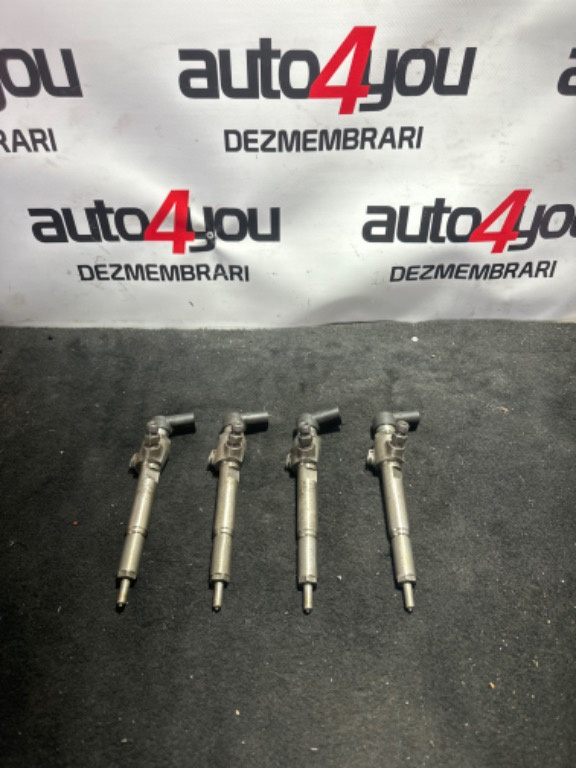 Injector 1.5 DCI Euro 4 Siemens Renault Megane 2 Scenic Dacia H8200294788 / 8200380253