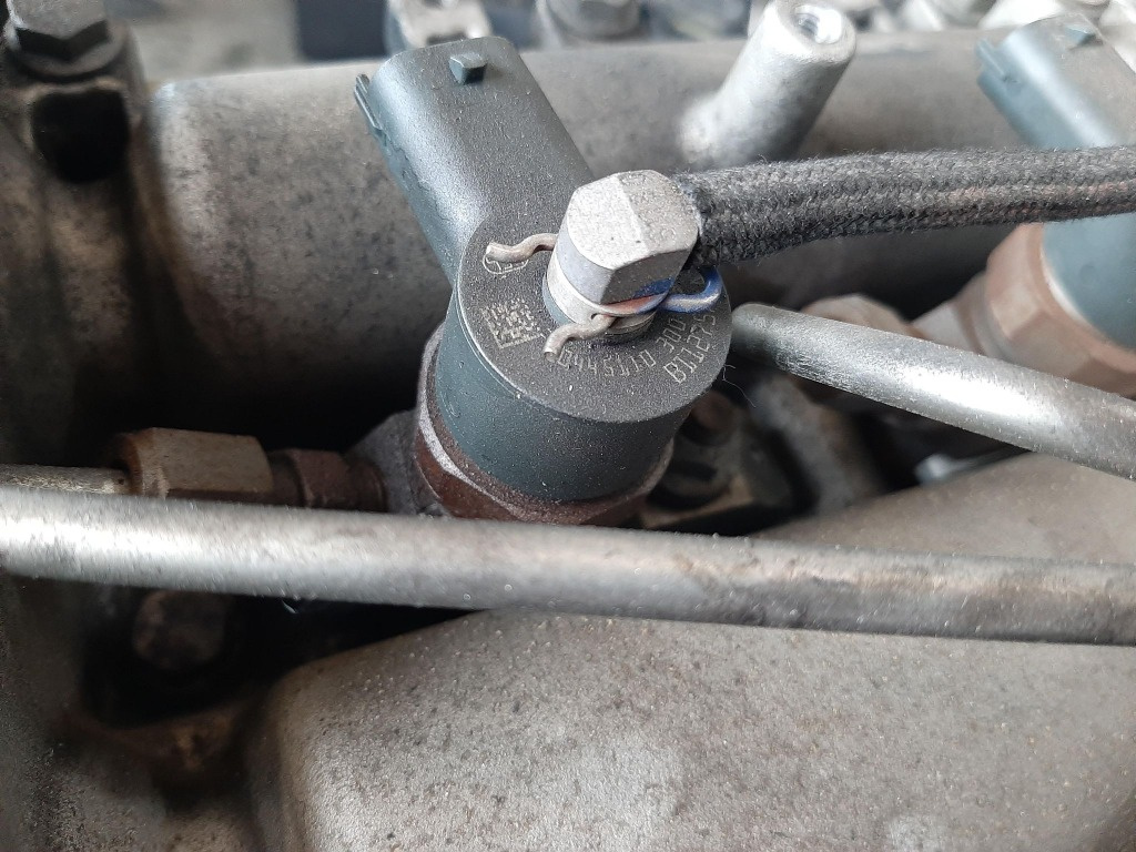 Injector 1.6 d fiat grande punto doblo bravo 2 linea alfa romeo mito lancia delta musa 0445110300