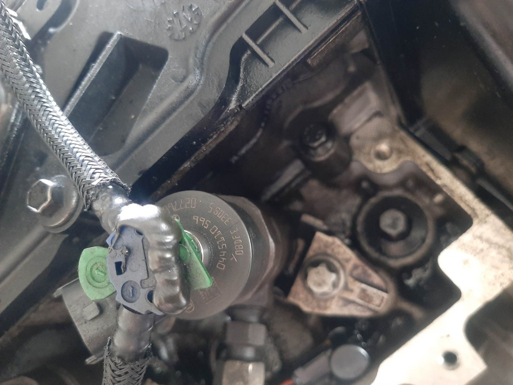 Injector 1.6 hdi peugeot 208 3008 5008 508 308 citroen c3 c4 0445110566