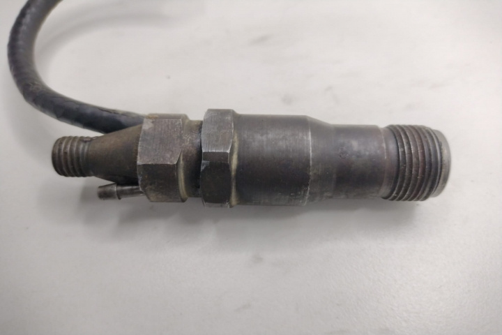 Injector 1.9 TD KCA 27 S55 135 bar 86224 Volkswagen VW Transporter T4 [1990 - 2003]