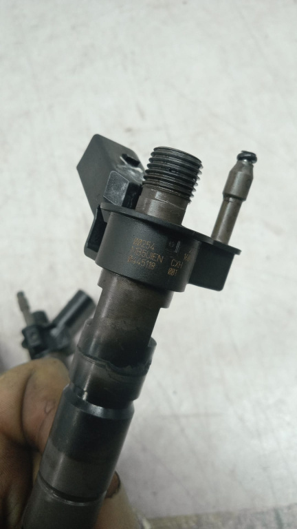 Injector 3.0 d n57d30c 0445118001 850815