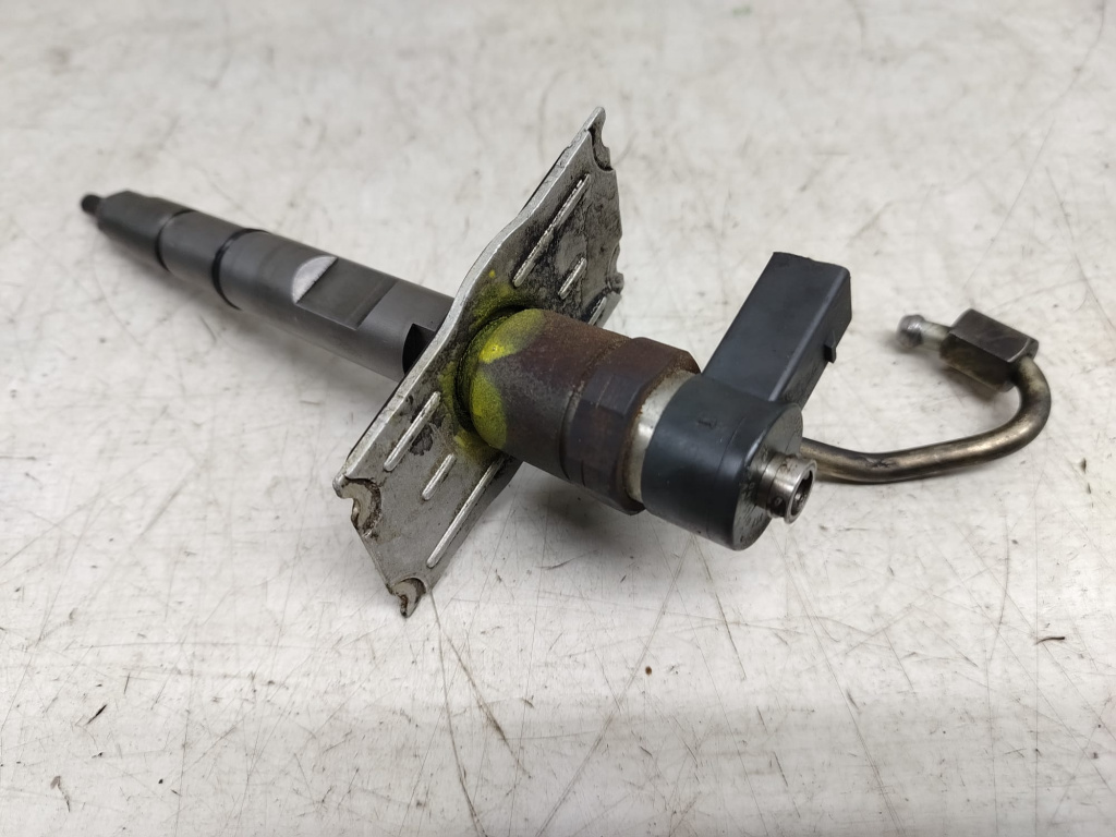 Injector 4.0 tdi ASE 057130277m 0445110158 Audi A8 D3/4E [2002 - 2005]