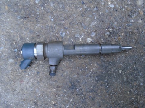 Injector alfa romeo 147 cod 0445110119