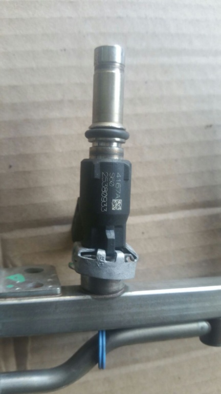 INJECTOR Astra h 1.6 16v  Z16XER 25380933